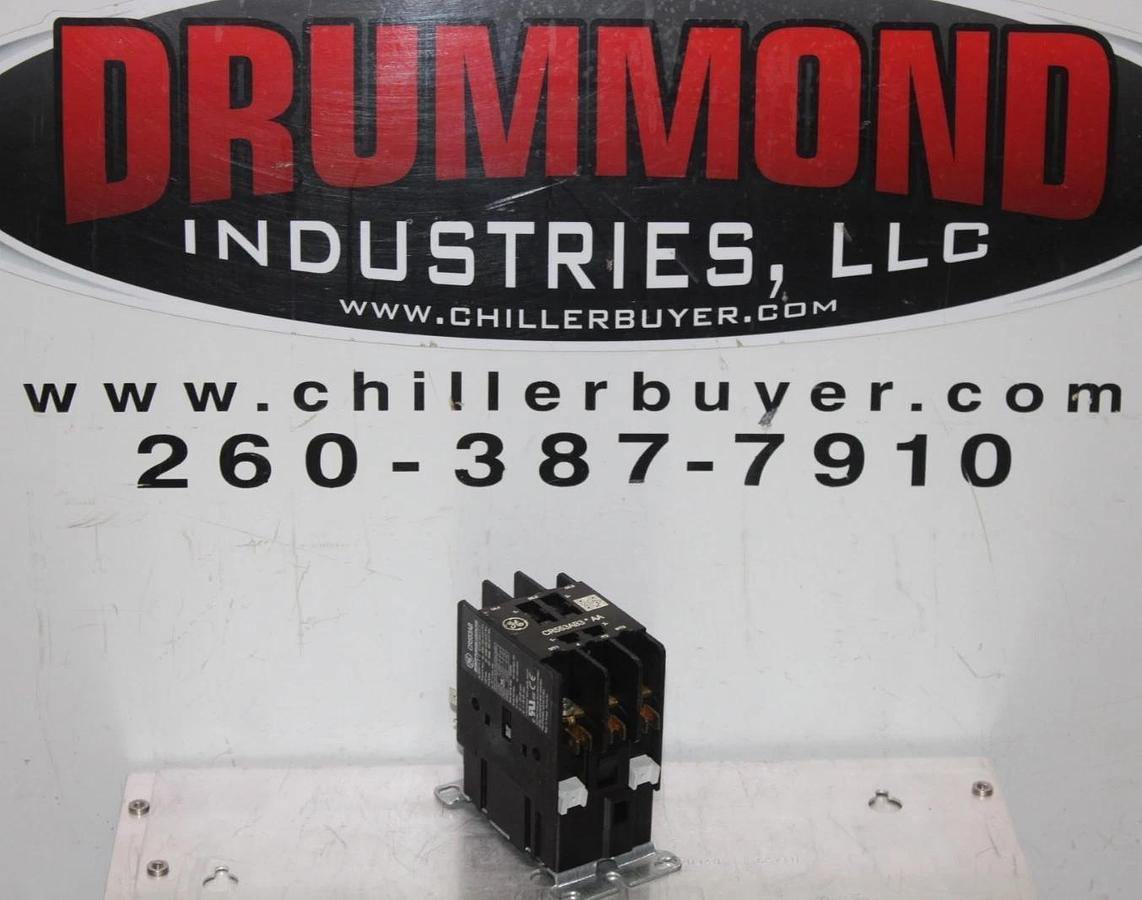 Used GENERAL ELECTRIC CONTACTOR CR553AB3*AA 25 AMP 600 VAC 3-POLE COIL: 110/120V