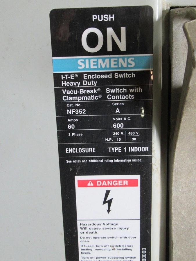 Used SIEMENS NON FUSIBLE SAFETY DISCONNECT SWITCH NF352 60A 600VAC 50HP 3 PH TYPE 1