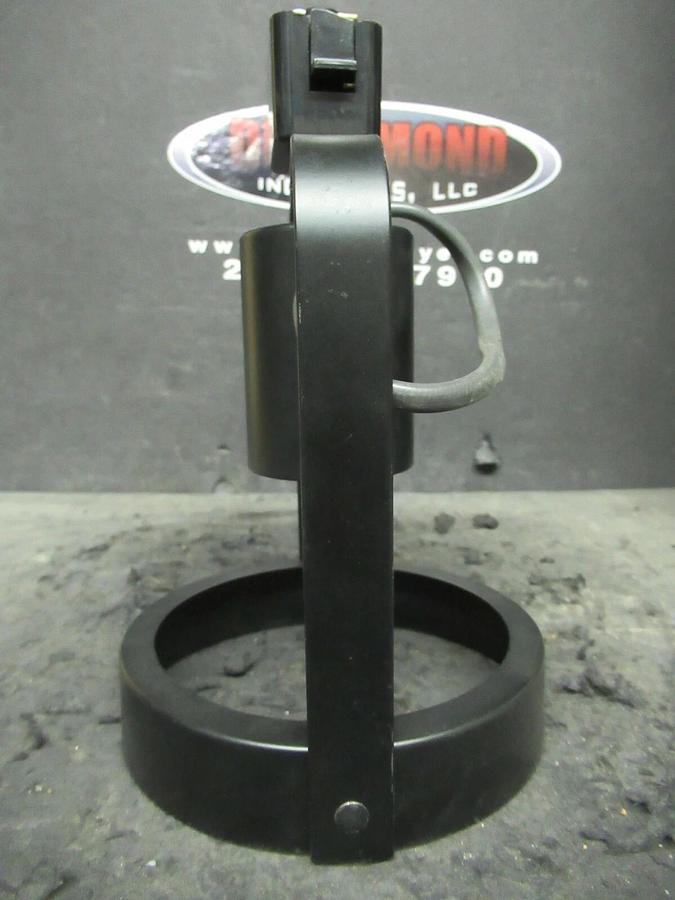 Used LIGHTOLIER 9022BK LYTESPAN 250 WATT MAX LAMP TRACK LIGHTING FIXTURE BLACK PAR 38