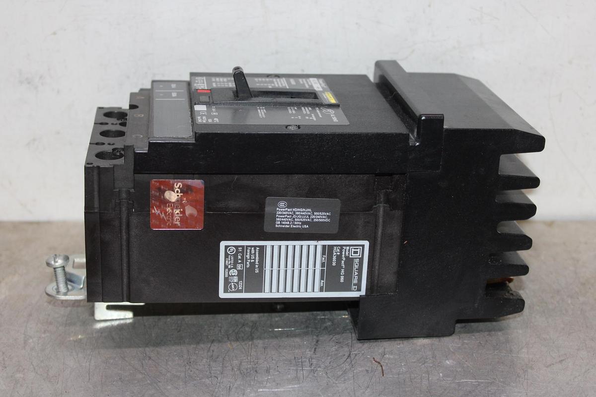 Used SQUARE D POWERPACT I-LINE CIRCUIT BREAKER BGA360340 40 AMP 600 VAC 3-POLE