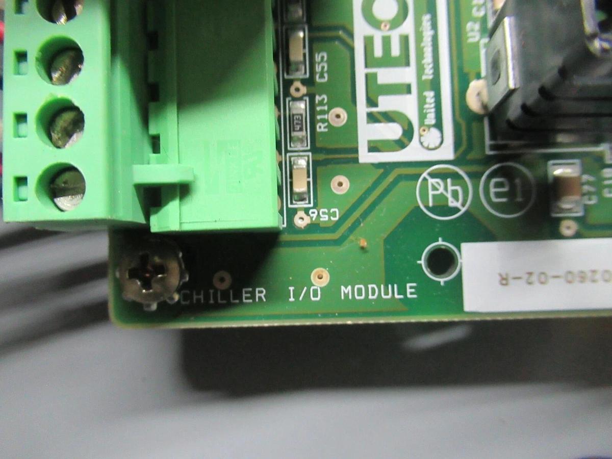 Used CARRIER CHILLER CONTROL INTERFACE PANEL 19XR-7070462DGS68 19XR04031531-19XR