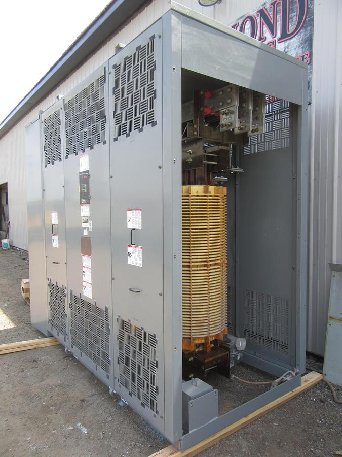 Used 2500 / 3333 KVA SQUARE D TRANSFORMER SUBSTATION INSULATED HV 12470 LV 480