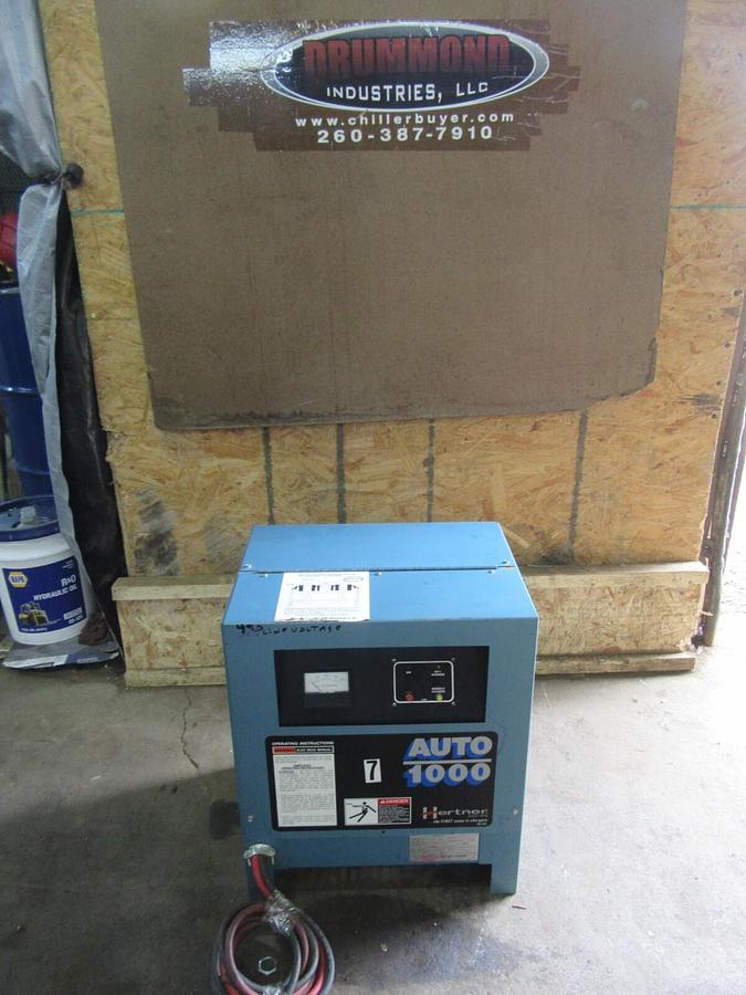 Used 24 VOLT HERTNER BATTERY CHARGER 73 AMPS 3SN12-380 208/240/480 V 3 PH 380 AH