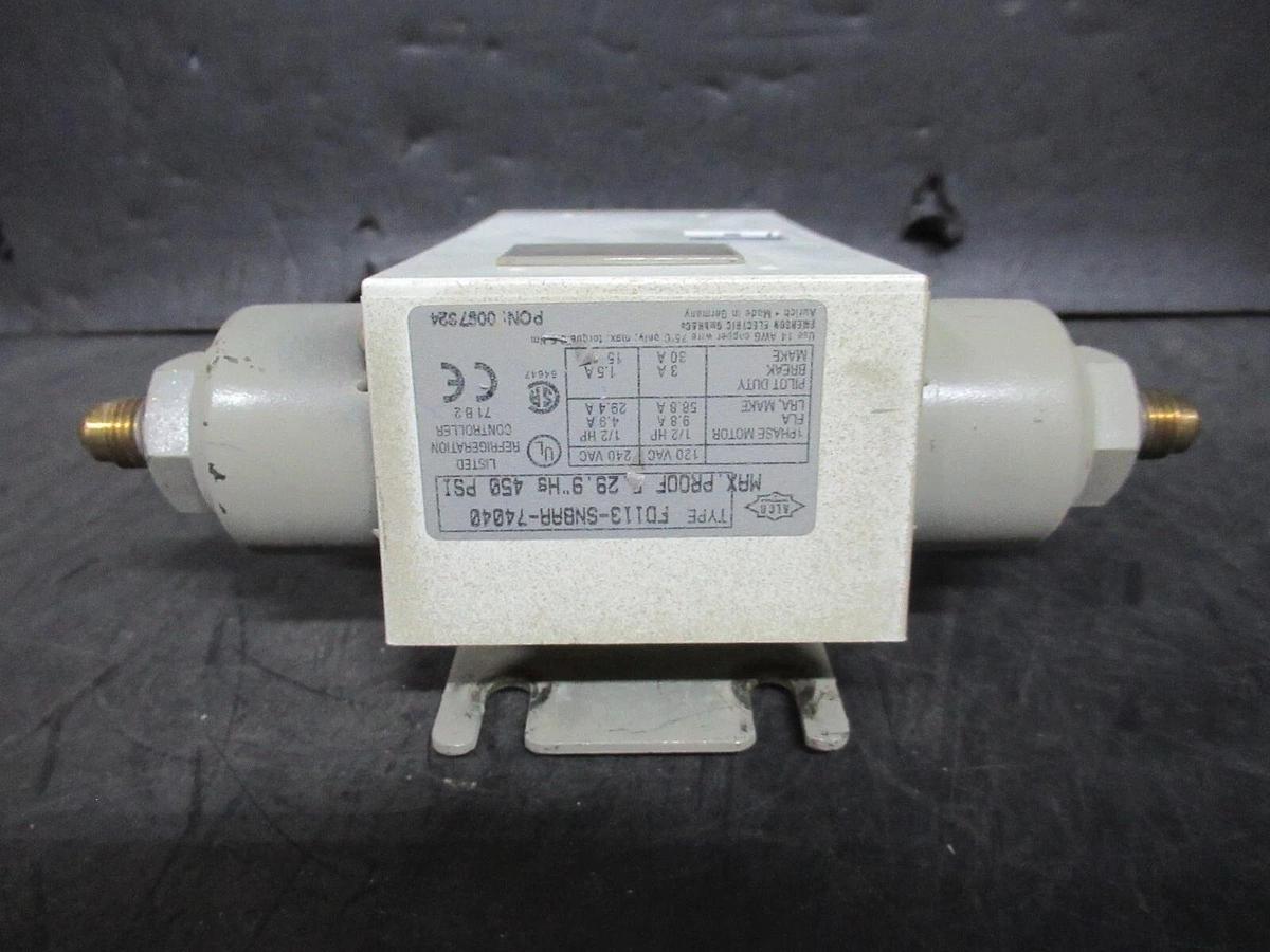 Used ALCO PRESSURE CONTROL GAUGE FD113-SNBA-000-74040 450 PSI 1/2 HP 9.8 AMP 240 VAC