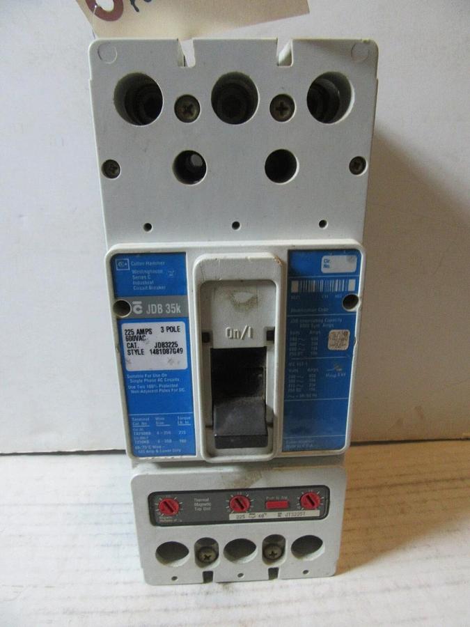 Used (1) CUTLER HAMMER JDB35k CIRCUIT BREAKER JDB3225 225 AMP 600 VAC 3-POLE