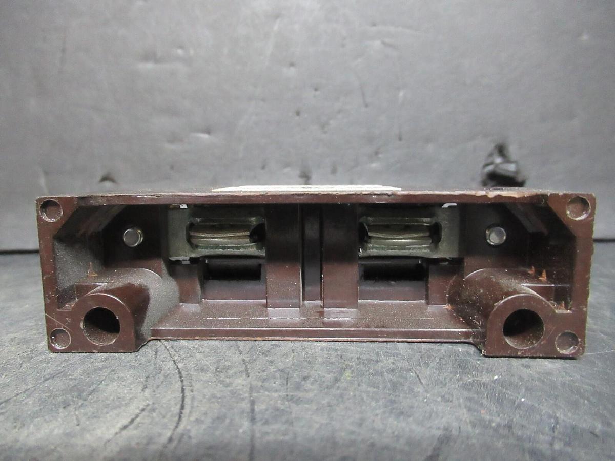 Used CUTLER HAMMER PULL OUT SWITCH DEAD FRONT FUSE PFS3311 3 PHASE 7.5 HP *WARRANTY*