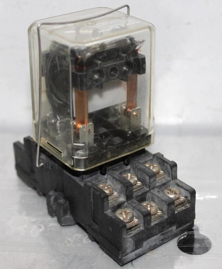 Used POTTER & BRUMFIELD RELAY KUP-11D15-24 24 VDC 600 VAC 10 AMP