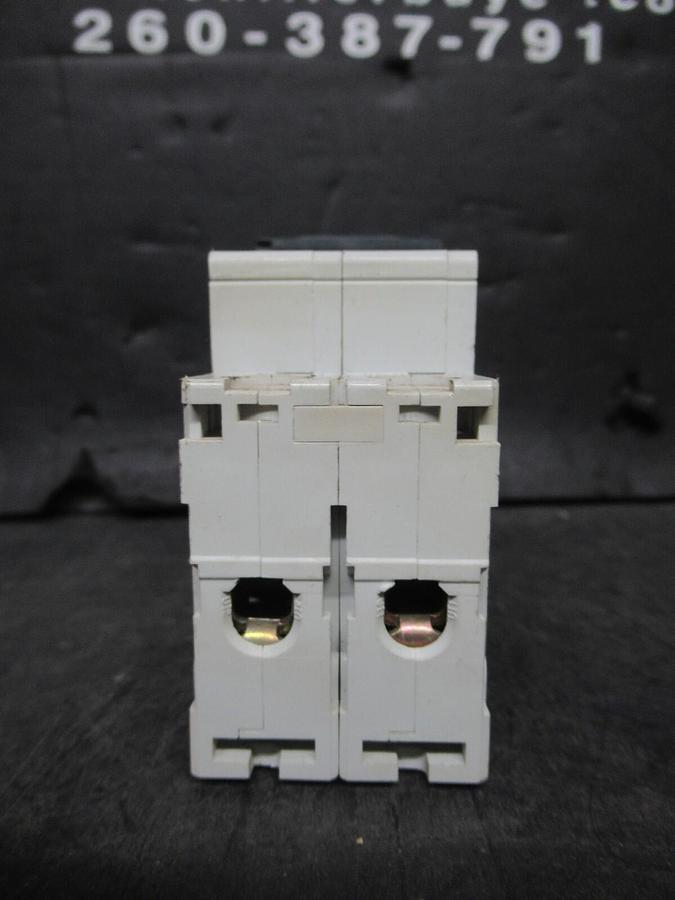 Used MERLIN GERIN THREE POLE BREAKER 24449 MULTI 9 C60N 10A-TYPE C 480 VAC