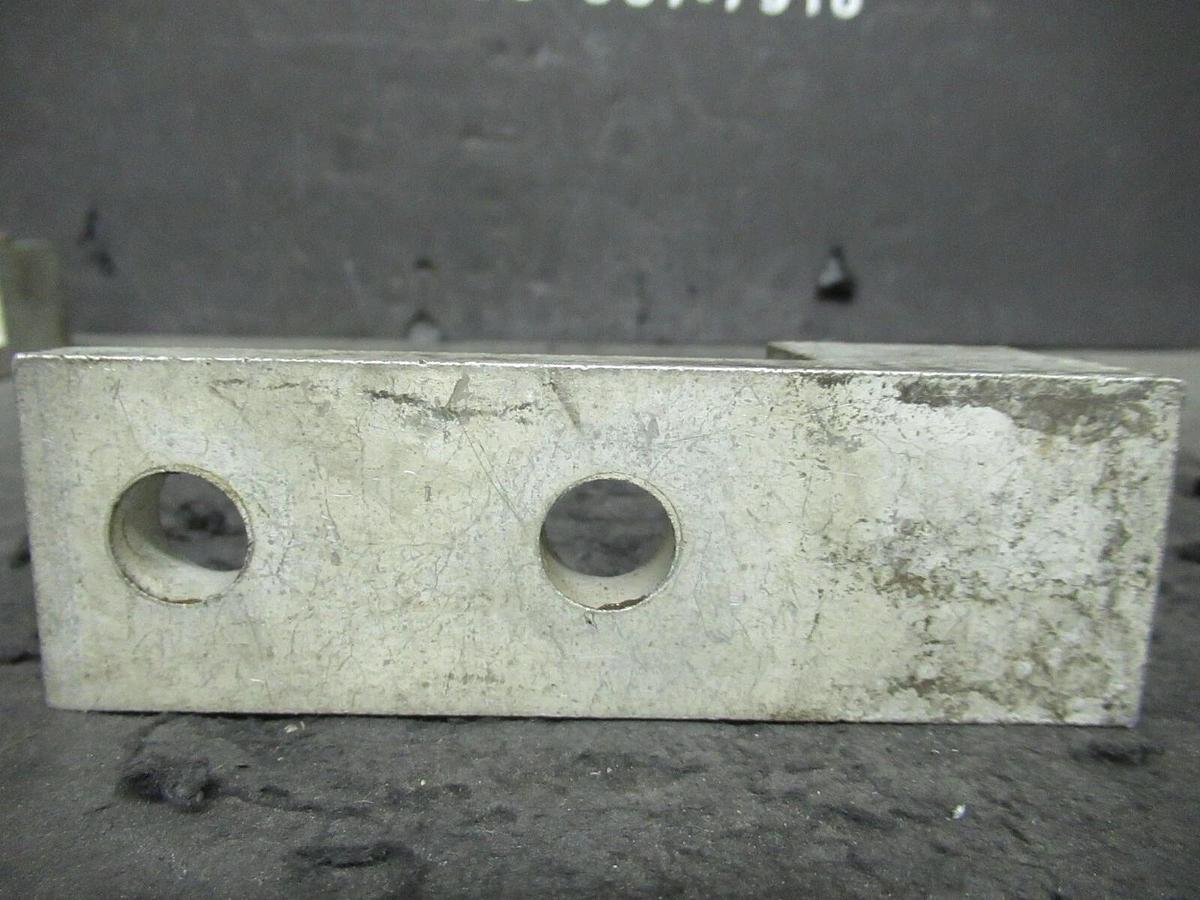 Used (3) QTY GE GE-600-2 1 SINGLE BARREL MECHANICAL CONNECTOR LUGS TAP 600 KCMIL - 2