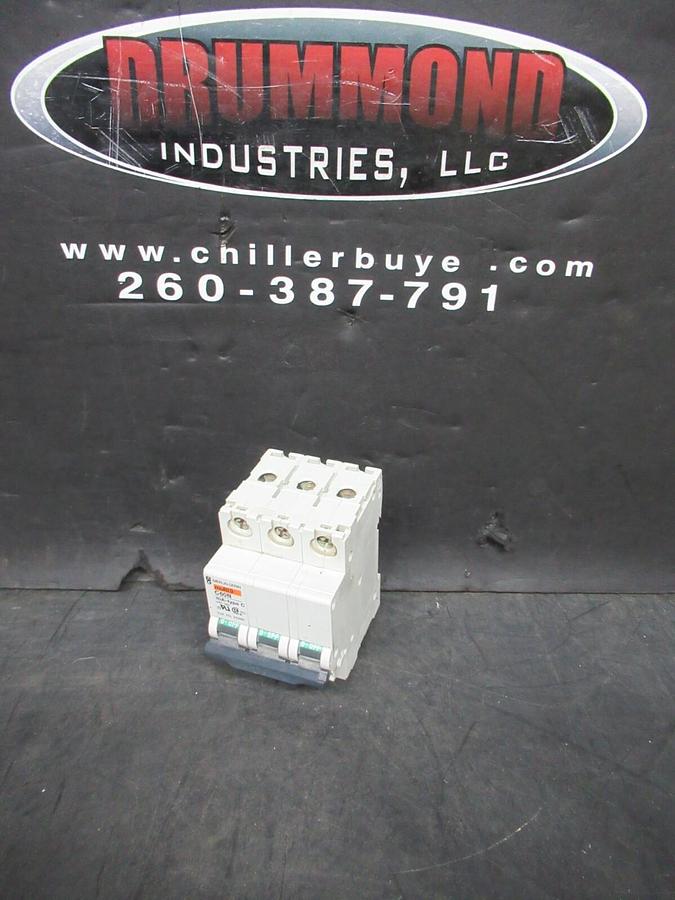 Used MERLIN GERIN THREE POLE BREAKER 24466 MULTI 9 C60N 10A-TYPE C 10 AMP 480 VAC