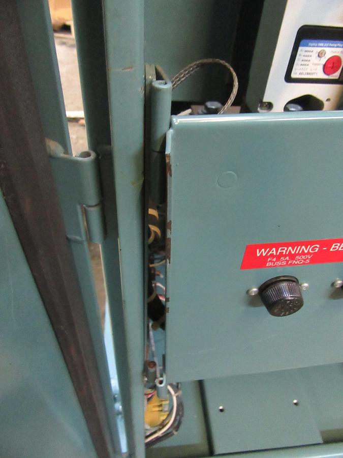 Used TRANE RETROFIT TRACER ADAPTIVIEW CHILLER CONTROL CVHE320 W/ TOUCHSCREEN DISPLAY