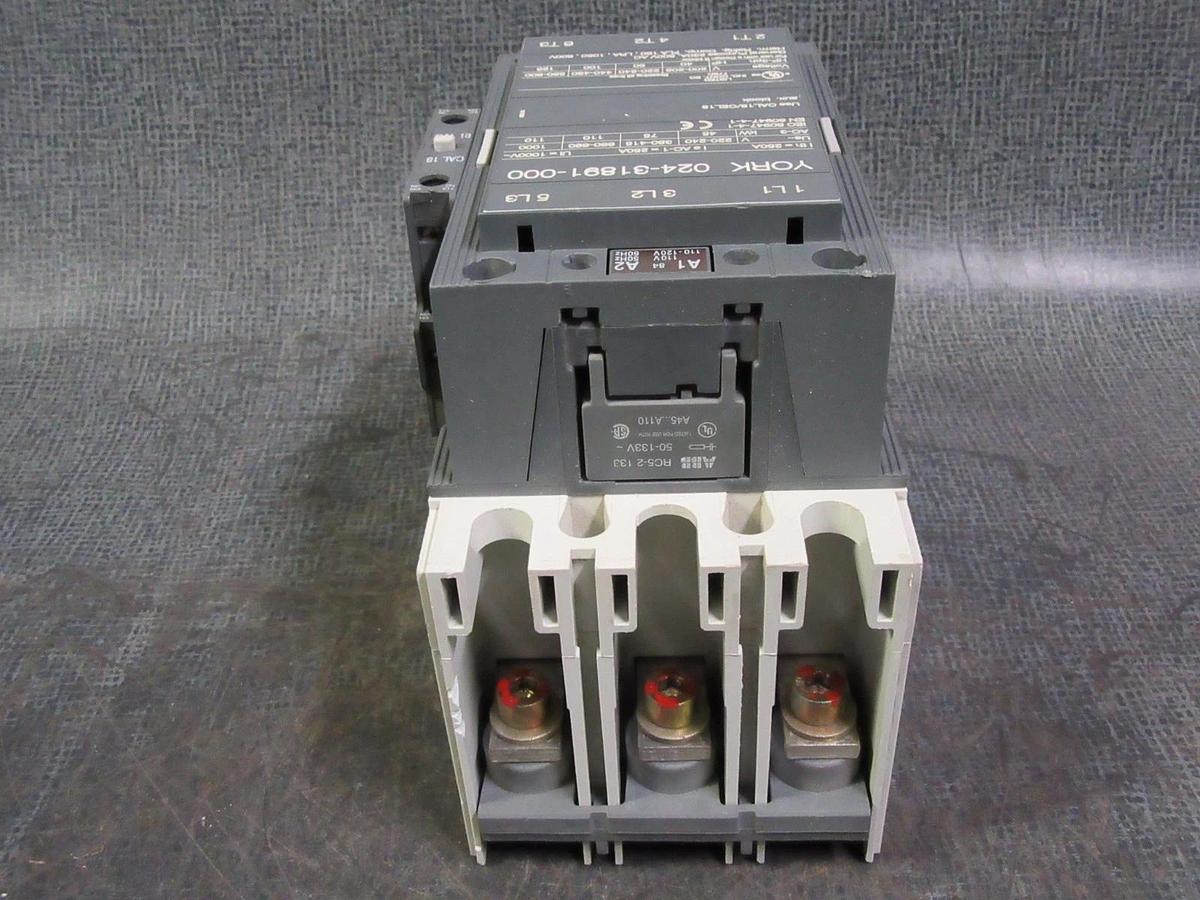 Used YORK ABB CONTACTOR # 024-31891-000 # A145-30  230 AMP 600V 3 PHASE 110-120V COIL