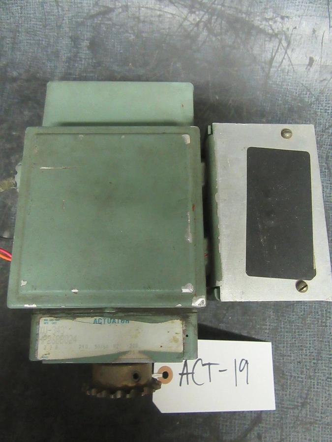 Used BARBER COLMAN ACTUATOR XU-343-HF26BB024 24V 2.2A 28W W/ CP-8391 DRIVE