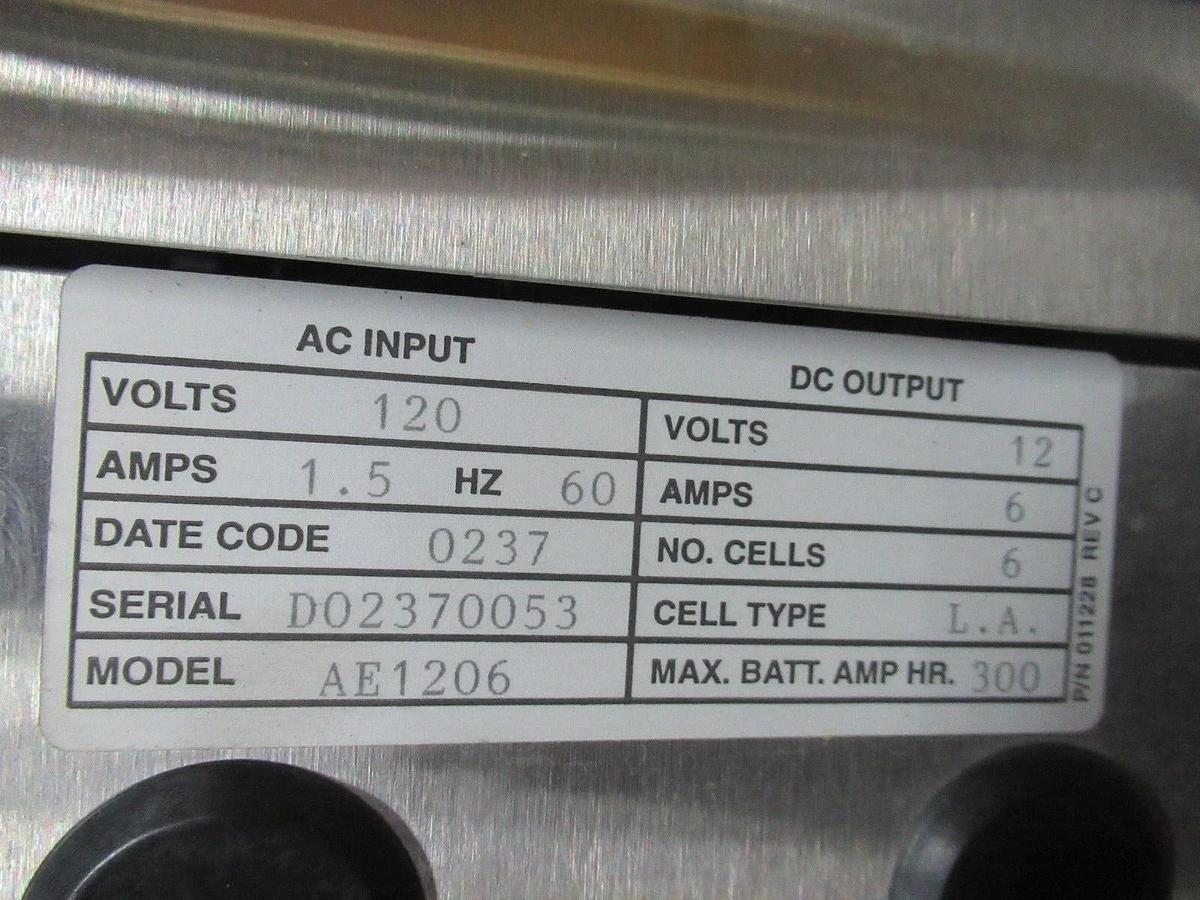 Used 12 VDC 6 AMP CHARLES BATTERY C-CHARGER INPUT: 1.5 AMPS 120 VAC AE1206 300 HOUR