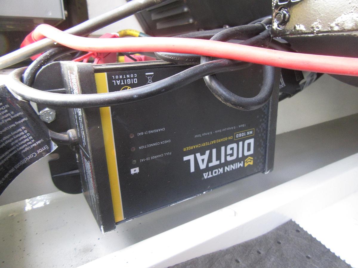 Used 30KW GENERATOR LYNX 120/240V 3.0 GM PSI NAT GAS PROPANE RECONNECTABLE VIDEO 