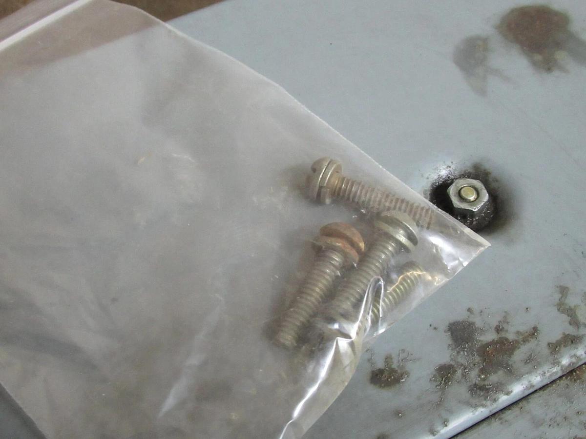 Used SQUARE D QMB SAFLEX TWIN UNIT QMB-3636-T 60/30 AMP 600 VAC 3-POLE 40/20 HP