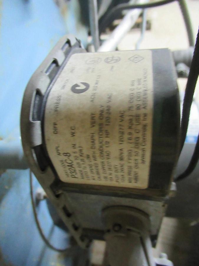 Used GORDON-PIATT NATURAL GAS BURNER TS10.9-G-20 2245 MBH 208 VOLT 6.2 AMP AN816046