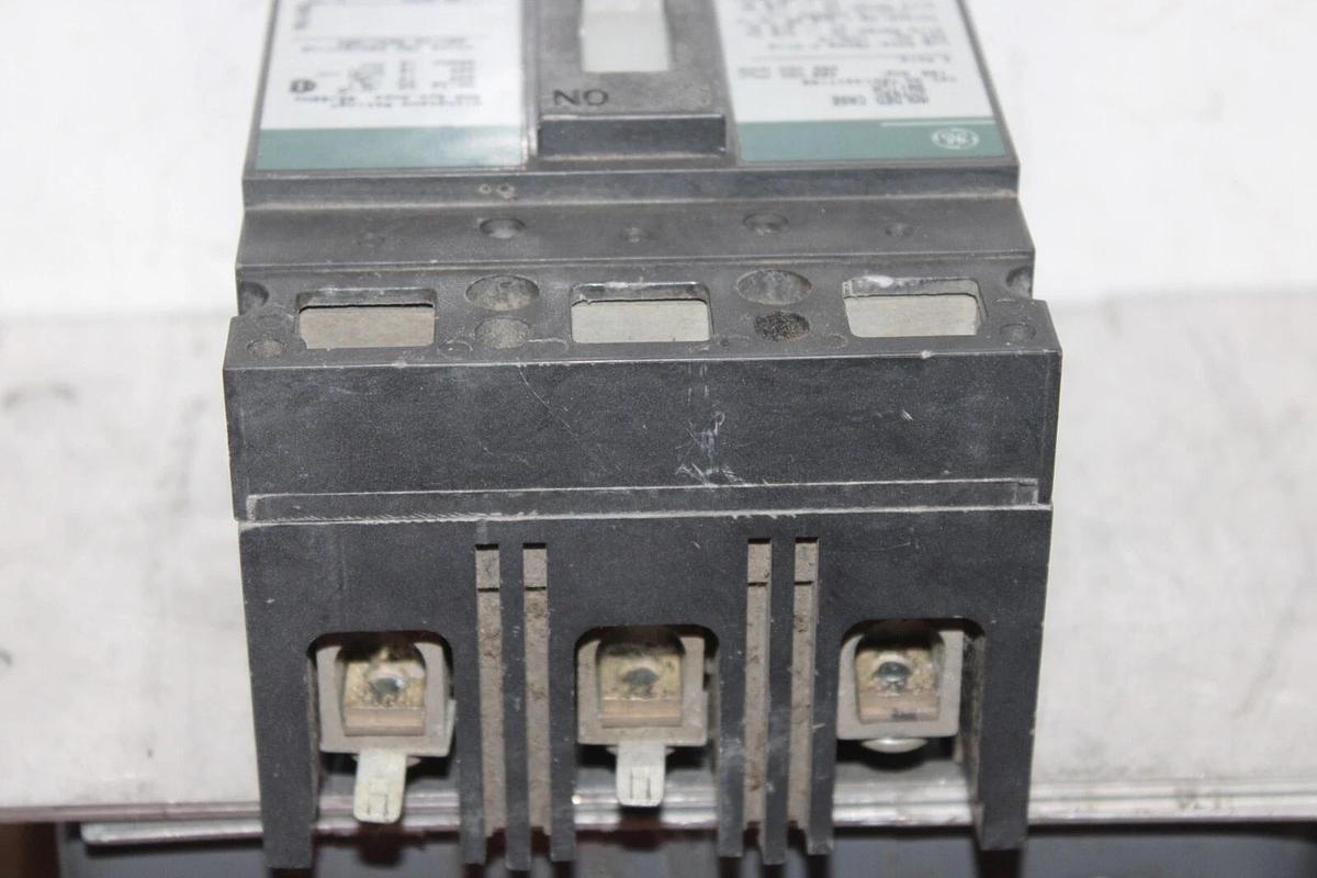 Used GENERAL ELECTRIC MOLDED CASE SWITCH TED134YT150 150 AMP 480 VAC 3-POLE