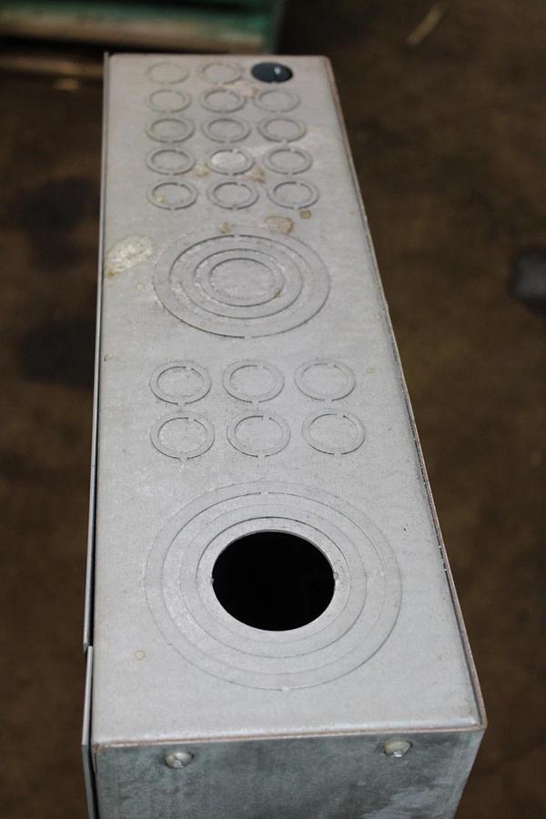 Used SQUARE D TYPE 1 NF MAIN SERVICE PANEL 12106793820030001 150 AMP 30-SLOT 600V