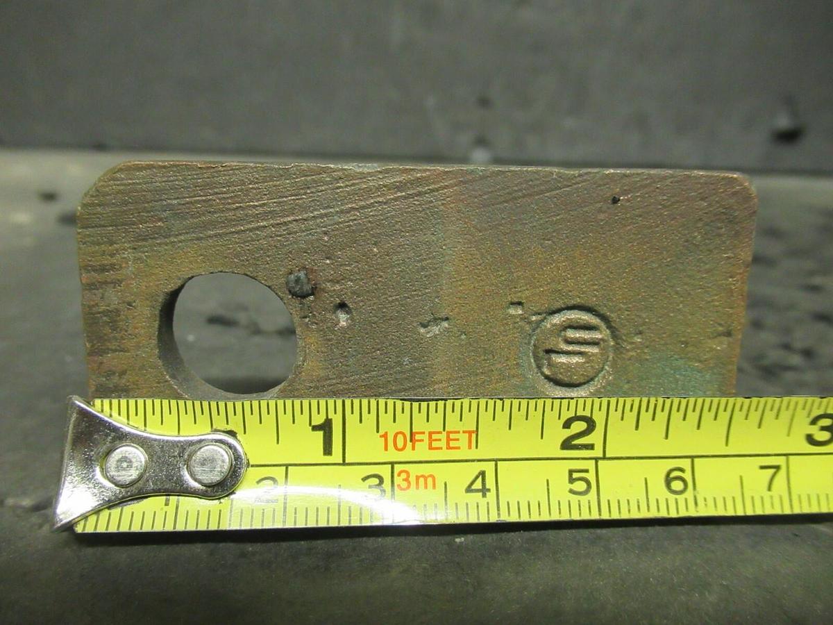 Used (3 QTY) BURNDY SINGLE BARREL CONNECTOR TERMINAL LUG SET 4/0 - 500 MCM KA34