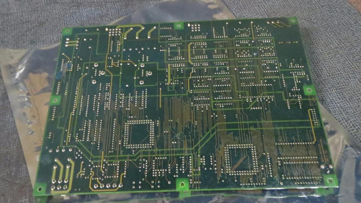 Used YORK LOGIC CONTROL CIRCUIT BOARD MODEL/REVISION: 031-01433-000 REV H