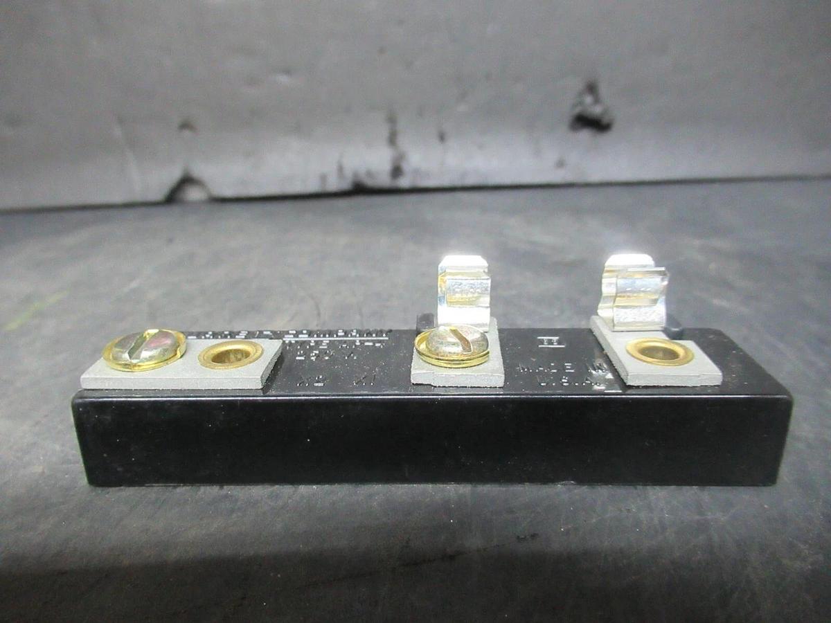 Used SQUARE D FUSE BLOCK ASSEMBLY 9070 AP-4 SER. A 250 VOLT **WARRANTY INCLUDED**