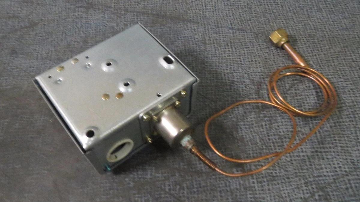 JOHNSON CONTROLS PENN PRESSURE SWITCH P70KA-1 277 VOLT 16 AMP 125 VA *WARRANTY*