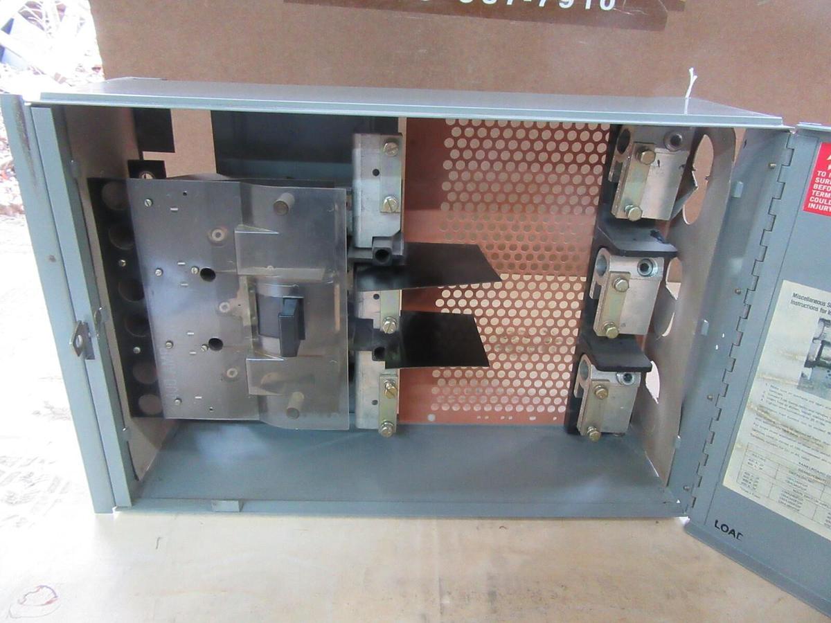 Used WETINGHOUSE FUSE PANELBOARD SWITCH FDP-365R 400 AMP 600 VAC 350 HP 3-POLE