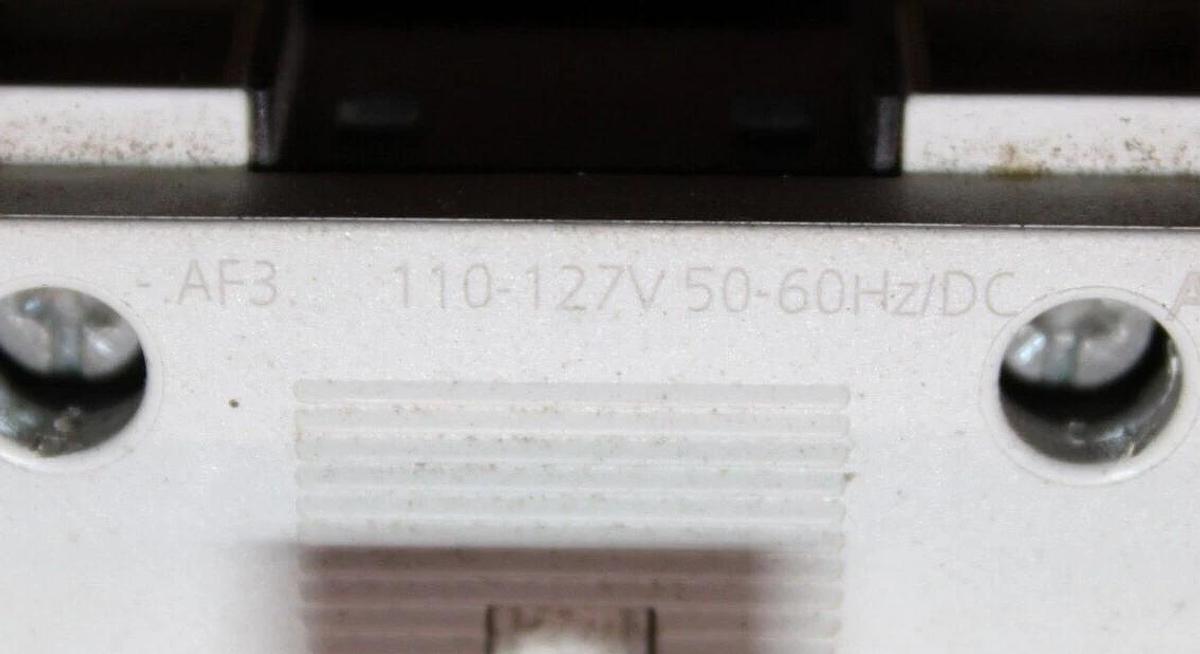 Used SIEMENS SIRIUS CONTACTOR 3RT1054-6 600 VAC 140 AMP 3-PHASE 125 HP COIL: 120V