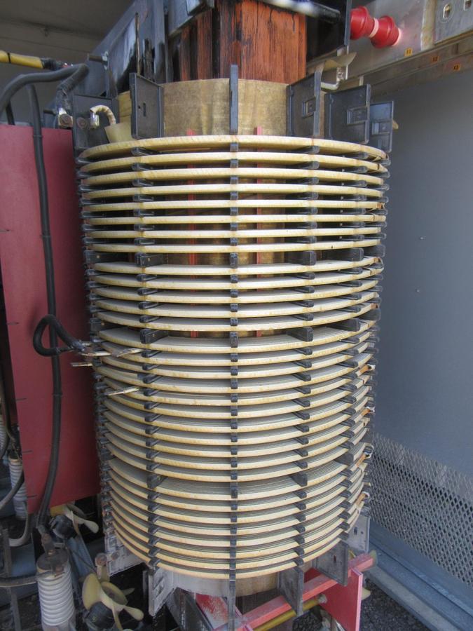 Used 2500 / 3333 KVA SQUARE D TRANSFORMER SUBSTATION INSULATED HV 12470 LV 480