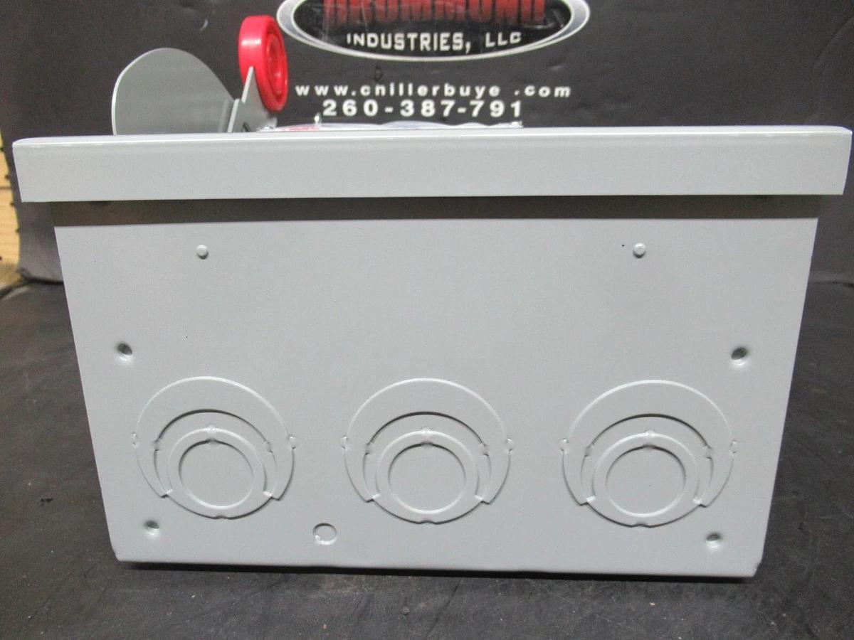 NEW IN BOX EATON HEAVY DUTY SAFETY SWITCH DH221FGK 30 AMP 240 VAC 7.5 HP 2-POLE