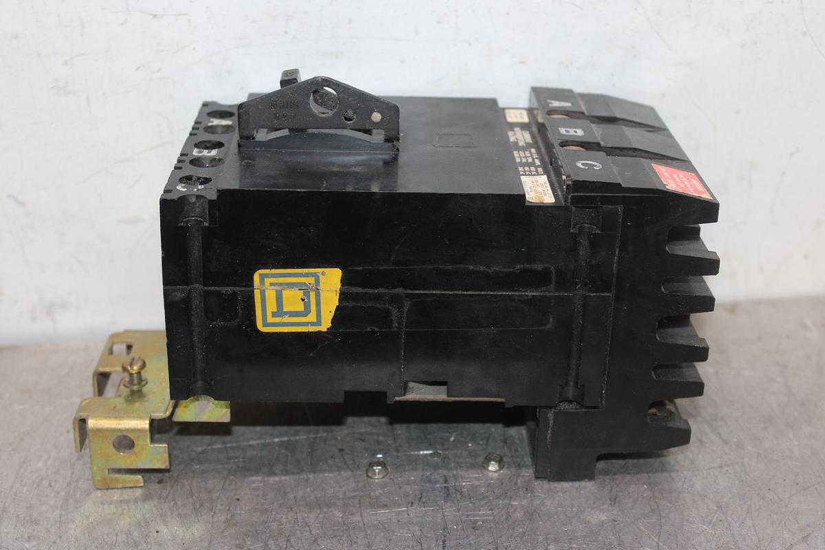 Used SQUARE D I-LINE CIRCUIT BREAKER FH36020 20 AMP 600 VAC 3-POLE