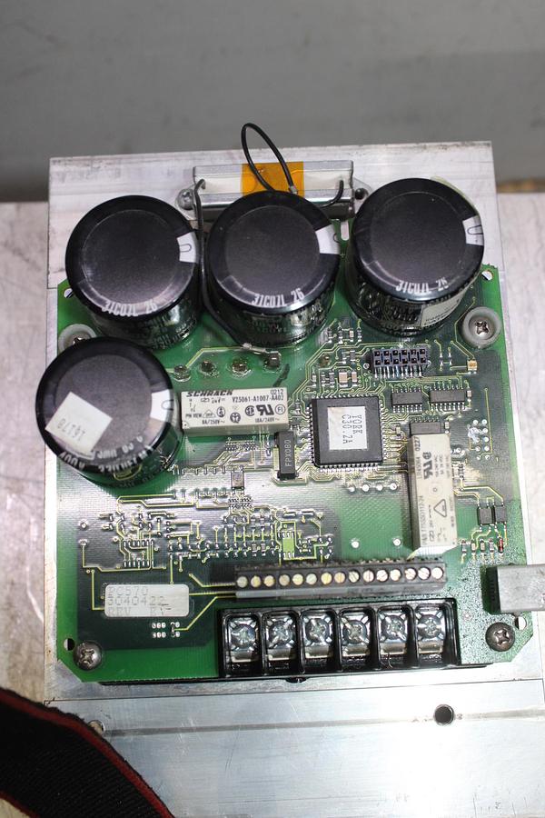 Used YORK VARIABLE FREQUENCY DRIVE CIRUIT BOARD 024-36133-002 65000147