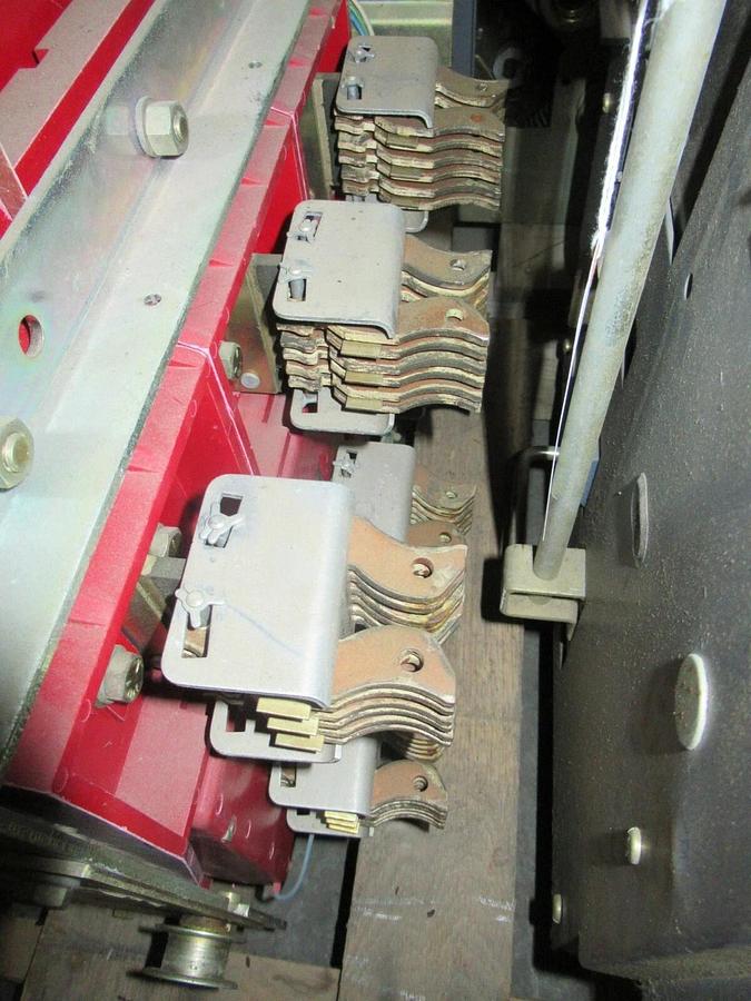 Used SQUARE D LOW VOLTAGE CIRCUIT BREAKER DS-206S 800 AMP FRAME 400 AMP TRIP 635V MAX