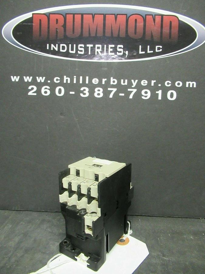 Used KLOCKNER-MOELLER CONTACTOR DIL R 31 600 VAC 15 AMP **WARRANTY INCLUDED!**