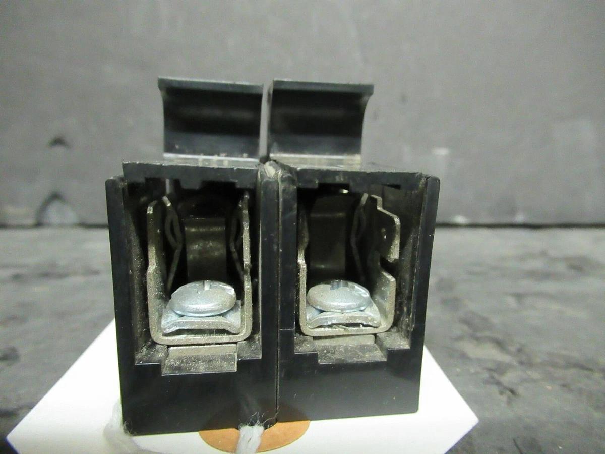 Used LITTELFUSE FUSE HOLDER L60030C-2PQ 600 VOLT 30 AMP CLASS CC FUSES W/ FUSES