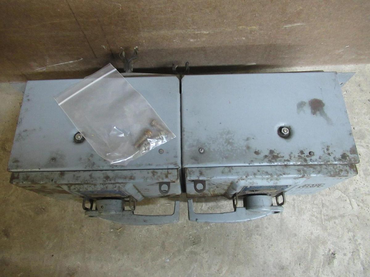 Used SQUARE D QMB SAFLEX TWIN UNIT QMB-3636-T 60/30 AMP 600 VAC 3-POLE 40/20 HP