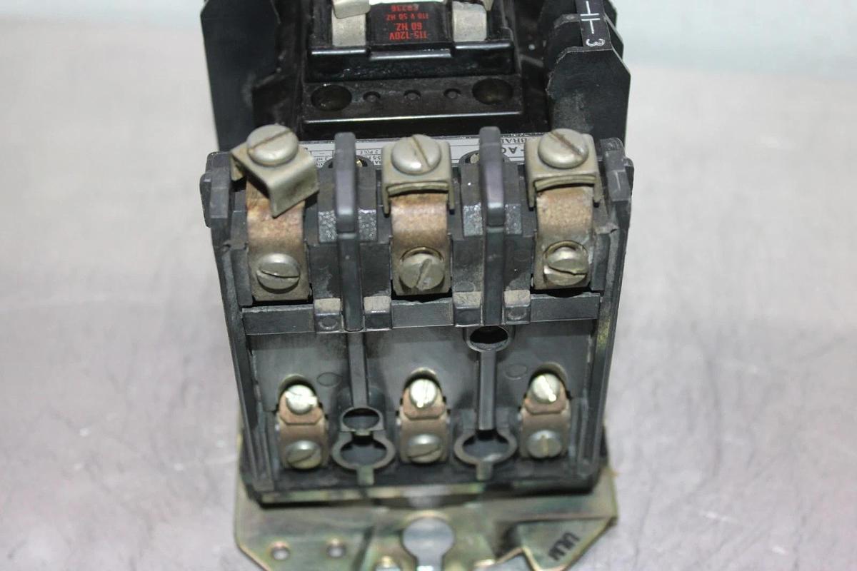 Used ALLEN-BRADLEY STARTER 509-AOD NEMA SIZE 0 18 AMP 600 VAC 3-POLE 5 HP