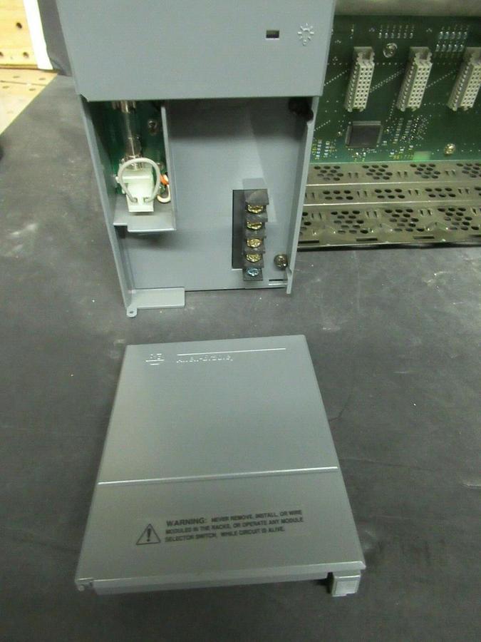 Used ALLEN BRADLEY SLC 500 POWER SUPPLY 1746-P2 SER. C W/ 1746-A10 SER.B 10 SLOT RACK