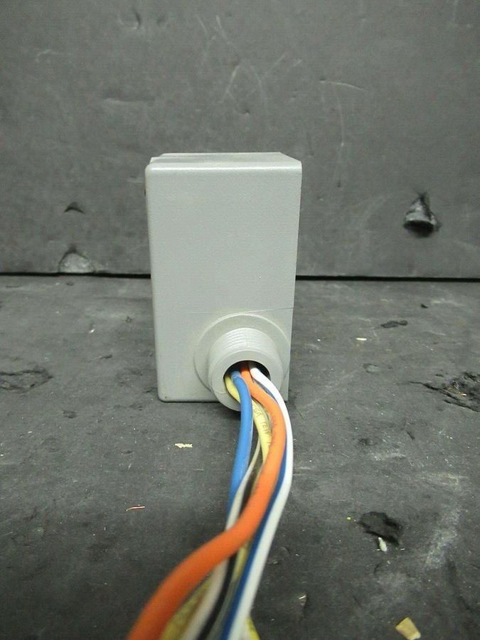 Used FUNCTIONAL DEVICES INC. ENCLOSED PRE-WIRED RELAY RIBU1C RIB 120 V SMOKE CONTROL