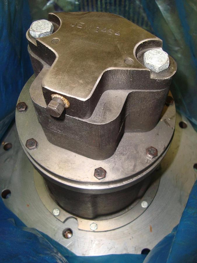 CARRIER NEW SURPLUS REPLACEMENT OIL PUMP MOTOR PACKAGE 19EA511-223 1.5 HP 480 V