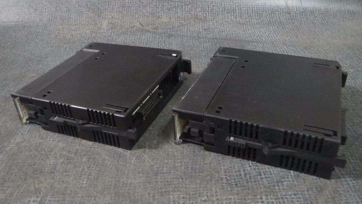Used (1) GE FANUC INPUT MODULE 24 VDC 16 PT POS/NEG MODEL: IC693MDL645E