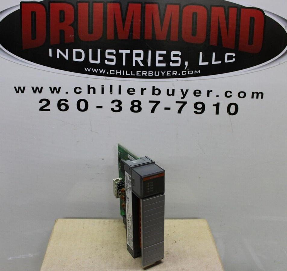 Used ALLEN BRADLEY SLC-500 OUTPUT MODULE 1746-OX8 SER. A 250 VAC **WARRANTY**