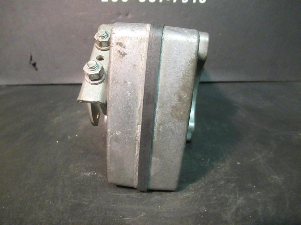 Used BRAY CONTROLS SPRING RETURN DAMPER ACTUATOR DS24-180 24 VOLT 24.6 VA *WARRANTY*