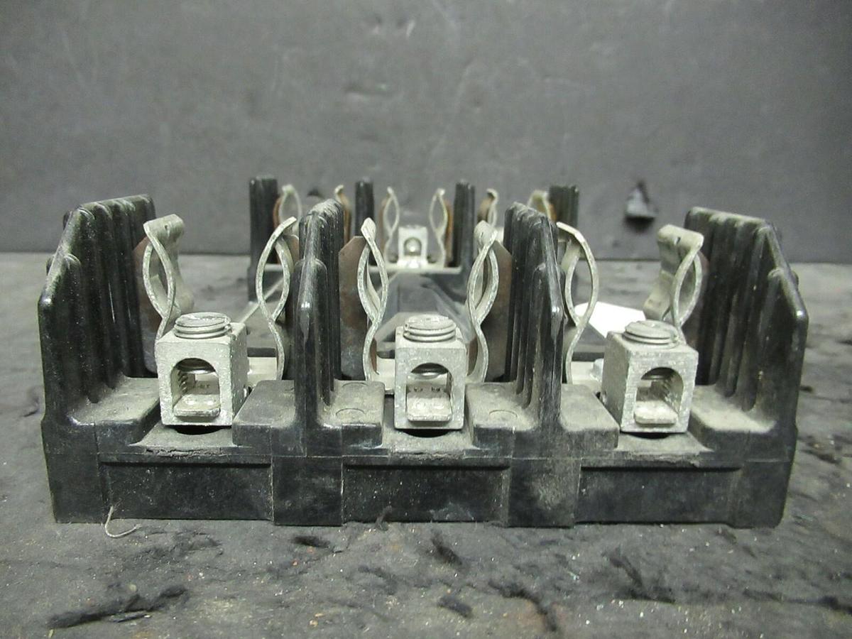 COOPER BUSSMANN 60 AMP 600 VAC FUSEHOLDER R60060-3CR CLASS R FUSE BLOCK EATON
