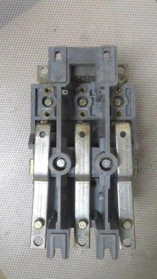 Used WESTINGHOUSE CONTACTOR SIZE 5 - 300/270 AMP 600 VAC MODEL GCA530 **WARRANTY!**