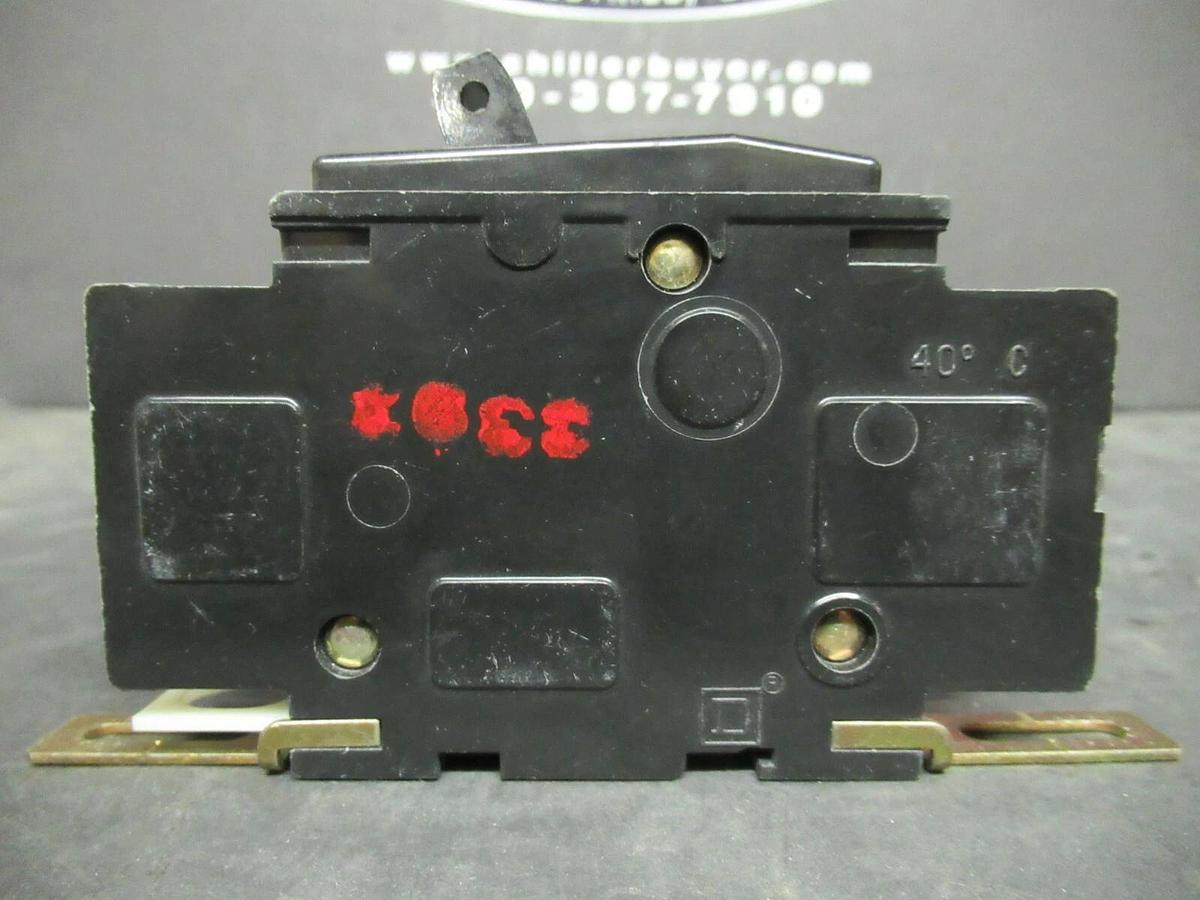 Used LOT OF 2 15 AMP SQUARE D SINGLE POLE BREAKERS 120/240 VAC