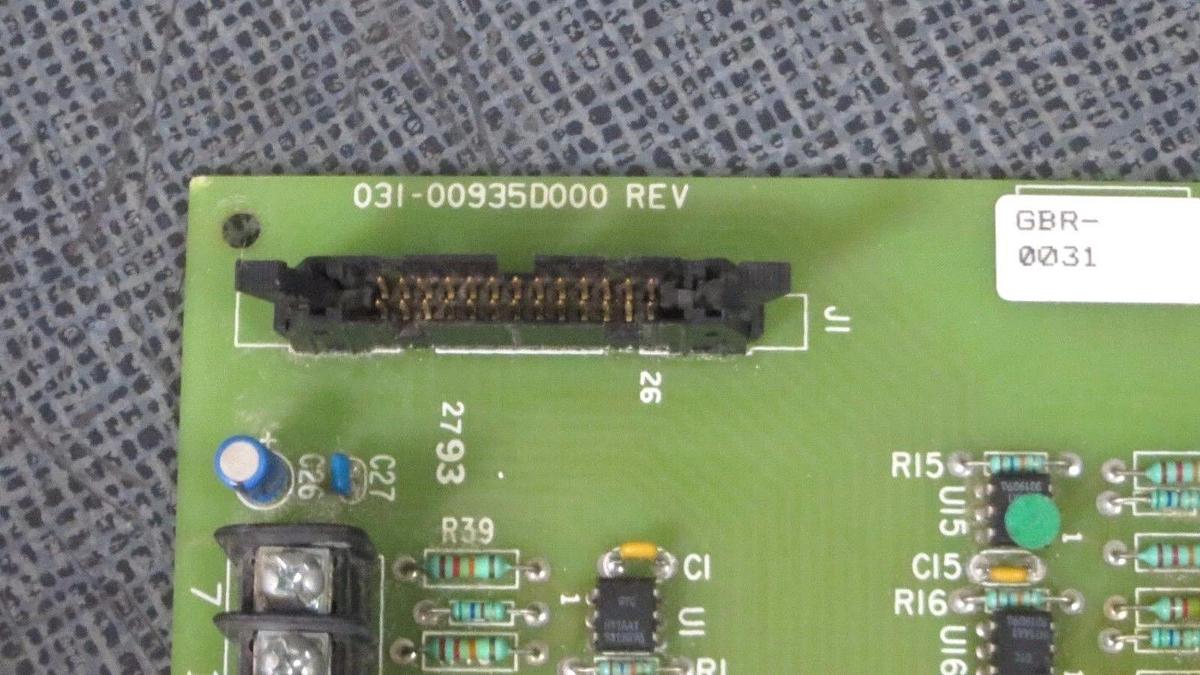 Used (1) YORK CHILLER INTERFACE CIRCUIT BOARD 031-00935D000 ** INCLUDES WARRANTY**