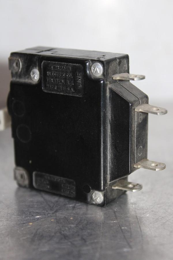 Used HEINEMANN CIRCUIT BREAKER JA1S-A6-AB-01-D-A-PN 30 AMP 250 VOLT 1-POLE