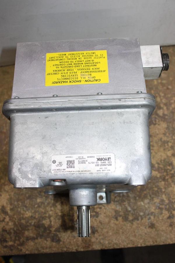 Used YORK ACTUATOR 025-29657-001 0.95 AMP 120 VOLT 50/60 HZ 50 WATT